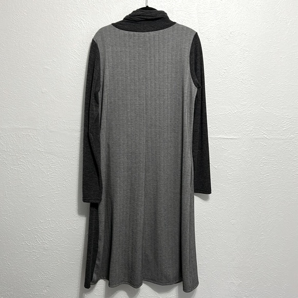 Andrea Crocetta Long sleeve Grey Turtleneck dress NWT size XL - Picture 5 of 7